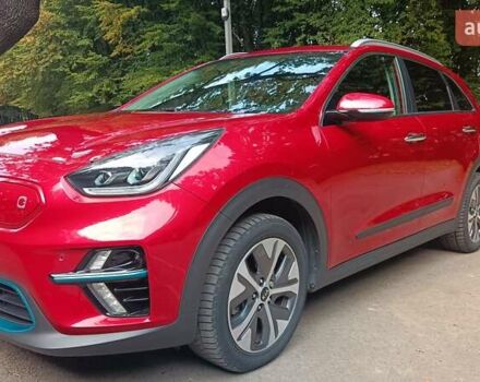 Киа Niro 2020 в Львове на Automoto.ua Красный Киа Niro, объемом двигателя 0 л и пробегом 105 тыс. км за 19999 $, фото 6 на Automoto.ua