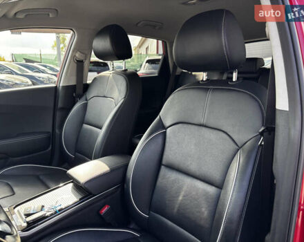 Красный Киа Niro, объемом двигателя 0 л и пробегом 44 тыс. км за 22600 $, фото 16 на Automoto.ua