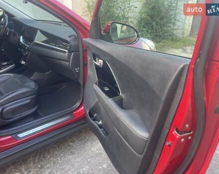 Красный Киа Niro, объемом двигателя 0 л и пробегом 124 тыс. км за 18200 $, фото 1 на Automoto.ua