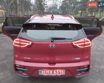 Красный Киа Niro, объемом двигателя 0 л и пробегом 87 тыс. км за 20492 $, фото 23 на Automoto.ua