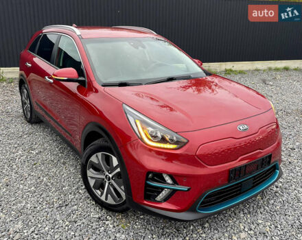 Киа Niro 2020 в Дрогобыче на Automoto.ua Красный Киа Niro, объемом двигателя 0 л и пробегом 159 тыс. км за 19399 $, фото 17 на Automoto.ua