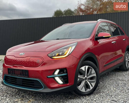 Киа Niro 2020 в Дрогобыче на Automoto.ua Красный Киа Niro, объемом двигателя 0 л и пробегом 159 тыс. км за 19399 $, фото 5 на Automoto.ua