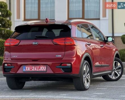 Красный Киа Niro, объемом двигателя 0 л и пробегом 67 тыс. км за 19850 $, фото 45 на Automoto.ua