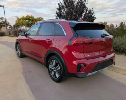 Червоний Кіа Niro, об'ємом двигуна 1.6 л та пробігом 42 тис. км за 13600 $, фото 3 на Automoto.ua