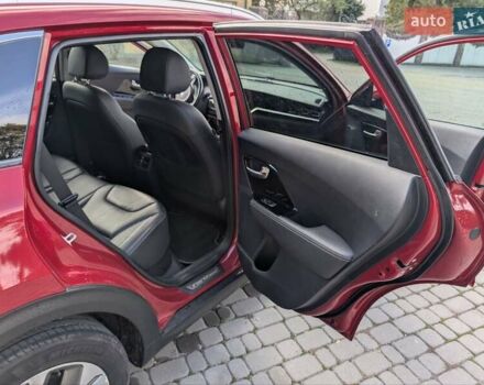 Червоний Кіа Niro, об'ємом двигуна 0 л та пробігом 146 тис. км за 19900 $, фото 13 на Automoto.ua