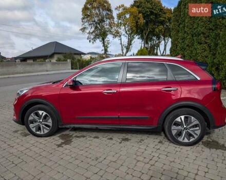 Червоний Кіа Niro, об'ємом двигуна 0 л та пробігом 146 тис. км за 19900 $, фото 1 на Automoto.ua