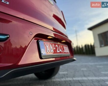 Красный Киа Niro, объемом двигателя 0 л и пробегом 67 тыс. км за 19850 $, фото 39 на Automoto.ua