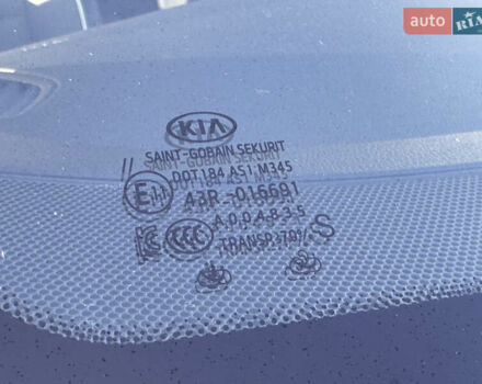 Красный Киа Niro, объемом двигателя 0 л и пробегом 161 тыс. км за 17950 $, фото 32 на Automoto.ua