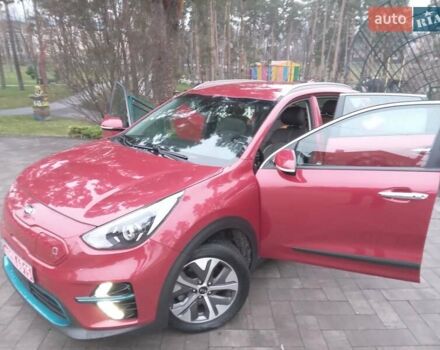 Красный Киа Niro, объемом двигателя 0 л и пробегом 87 тыс. км за 20492 $, фото 18 на Automoto.ua
