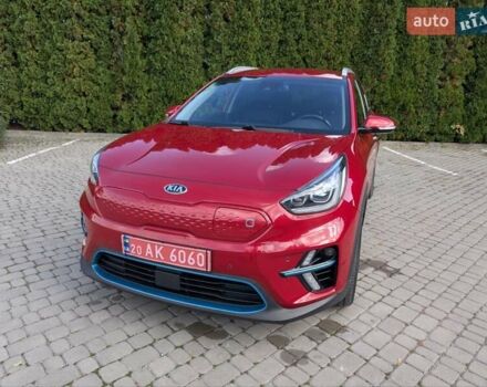 Червоний Кіа Niro, об'ємом двигуна 0 л та пробігом 146 тис. км за 19900 $, фото 8 на Automoto.ua