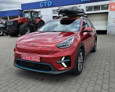 Киа Niro 2020 в Радомышле на Automoto.ua Красный Киа Niro, объемом двигателя 0 л и пробегом 116 тыс. км за 20600 $, фото 2 на Automoto.ua