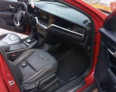 Червоний Кіа Niro, об'ємом двигуна 0 л та пробігом 117 тис. км за 18950 $, фото 14 на Automoto.ua