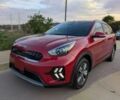 Красный Киа Niro, объемом двигателя 1.6 л и пробегом 29 тыс. км за 10000 $, фото 1 на Automoto.ua