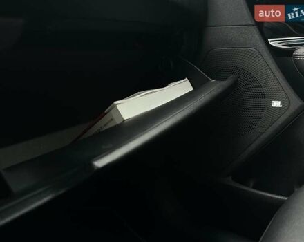 Красный Киа Niro, объемом двигателя 0 л и пробегом 47 тыс. км за 23900 $, фото 81 на Automoto.ua