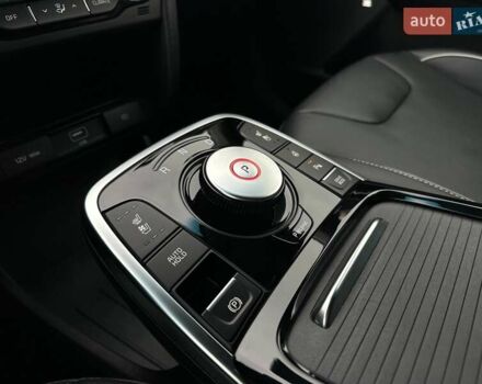 Красный Киа Niro, объемом двигателя 0 л и пробегом 47 тыс. км за 24900 $, фото 73 на Automoto.ua