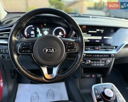Красный Киа Niro, объемом двигателя 0 л и пробегом 67 тыс. км за 19850 $, фото 53 на Automoto.ua