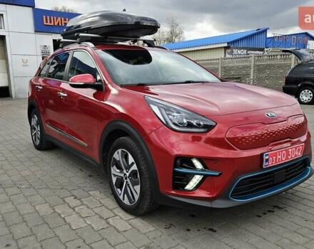 Киа Niro 2020 в Радомышле на Automoto.ua Красный Киа Niro, объемом двигателя 0 л и пробегом 116 тыс. км за 20600 $, фото 10 на Automoto.ua