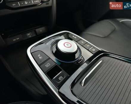 Червоний Кіа Niro, об'ємом двигуна 0 л та пробігом 61 тис. км за 23500 $, фото 71 на Automoto.ua