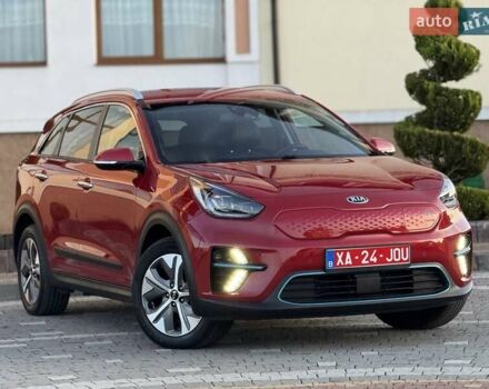 Красный Киа Niro, объемом двигателя 0 л и пробегом 67 тыс. км за 19850 $, фото 1 на Automoto.ua