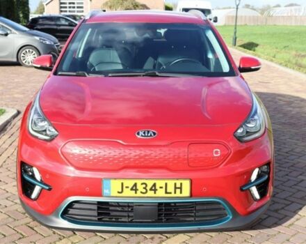 Красный Киа Niro, объемом двигателя 0 л и пробегом 84 тыс. км за 18368 $, фото 7 на Automoto.ua
