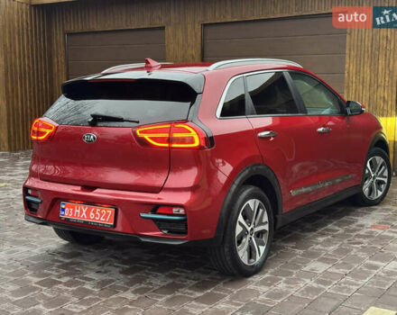 Красный Киа Niro, объемом двигателя 0 л и пробегом 144 тыс. км за 18800 $, фото 20 на Automoto.ua