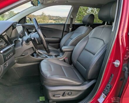 Кіа Niro 2020 у Чернігові на Automoto.ua Червоний Кіа Niro, об'ємом двигуна 1.6 л та пробігом 38 тис. км за 8500 $, фото 9 на Automoto.ua