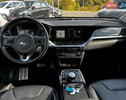 Красный Киа Niro, объемом двигателя 0 л и пробегом 44 тыс. км за 22600 $, фото 29 на Automoto.ua