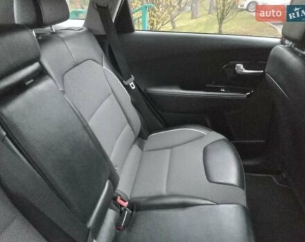 Красный Киа Niro, объемом двигателя 0 л и пробегом 87 тыс. км за 20492 $, фото 57 на Automoto.ua