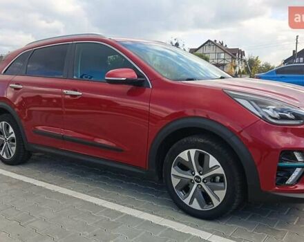 Красный Киа Niro, объемом двигателя 0 л и пробегом 105 тыс. км за 19999 $, фото 10 на Automoto.ua