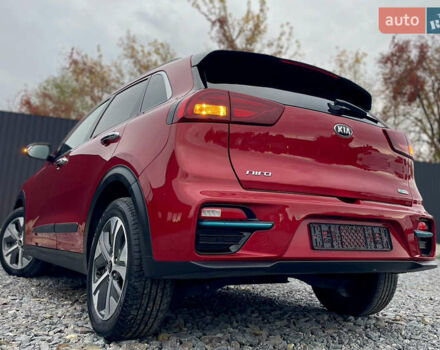 Киа Niro 2020 в Дрогобыче на Automoto.ua Красный Киа Niro, объемом двигателя 0 л и пробегом 159 тыс. км за 19399 $, фото 24 на Automoto.ua