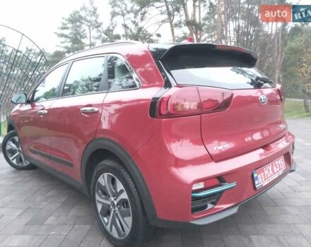 Красный Киа Niro, объемом двигателя 0 л и пробегом 87 тыс. км за 20492 $, фото 15 на Automoto.ua