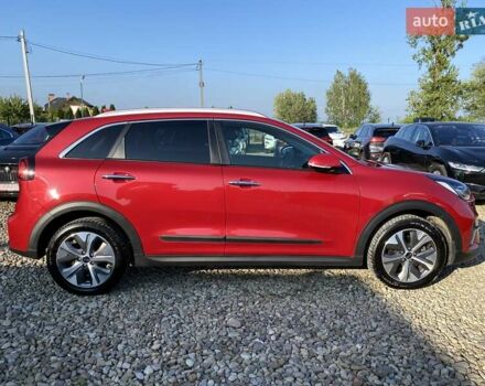 Червоний Кіа Niro, об'ємом двигуна 0 л та пробігом 128 тис. км за 19900 $, фото 15 на Automoto.ua