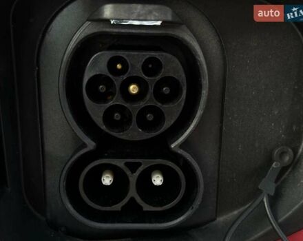 Червоний Кіа Niro, об'ємом двигуна 0 л та пробігом 61 тис. км за 23500 $, фото 31 на Automoto.ua