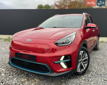 Киа Niro 2020 в Дрогобыче на Automoto.ua Красный Киа Niro, объемом двигателя 0 л и пробегом 159 тыс. км за 19399 $, фото 13 на Automoto.ua