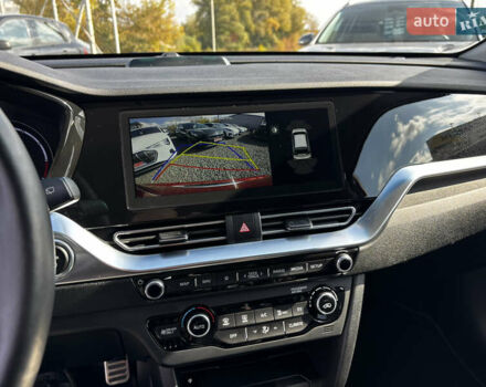 Красный Киа Niro, объемом двигателя 0 л и пробегом 44 тыс. км за 22600 $, фото 21 на Automoto.ua