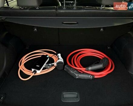 Червоний Кіа Niro, об'ємом двигуна 0 л та пробігом 61 тис. км за 23500 $, фото 87 на Automoto.ua