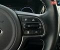 Червоний Кіа Niro, об'ємом двигуна 0 л та пробігом 61 тис. км за 23500 $, фото 10 на Automoto.ua