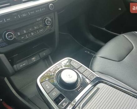 Киа Niro 2020 в Львове на Automoto.ua Красный Киа Niro, объемом двигателя 0 л и пробегом 105 тыс. км за 19999 $, фото 31 на Automoto.ua