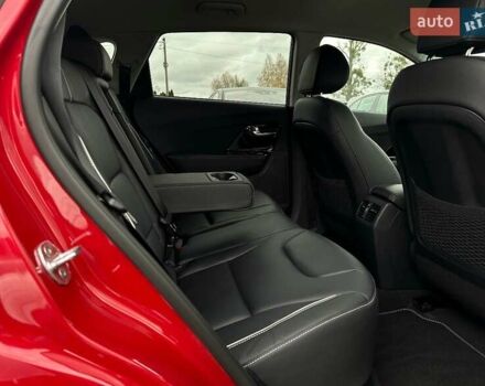 Красный Киа Niro, объемом двигателя 0 л и пробегом 47 тыс. км за 24900 $, фото 94 на Automoto.ua
