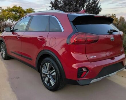 Красный Киа Niro, объемом двигателя 1.6 л и пробегом 40 тыс. км за 8200 $, фото 4 на Automoto.ua