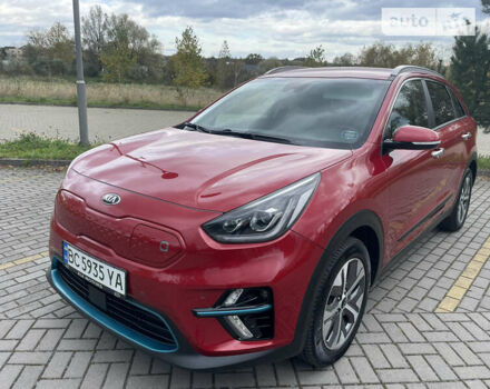 Красный Киа Niro, объемом двигателя 0 л и пробегом 55 тыс. км за 27500 $, фото 7 на Automoto.ua