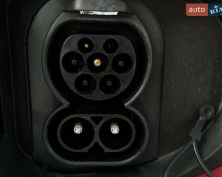 Червоний Кіа Niro, об'ємом двигуна 0 л та пробігом 61 тис. км за 23500 $, фото 20 на Automoto.ua