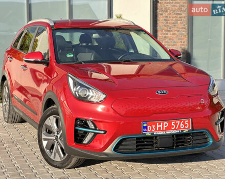 Красный Киа Niro, объемом двигателя 0 л и пробегом 163 тыс. км за 17850 $, фото 18 на Automoto.ua
