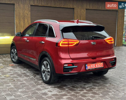 Красный Киа Niro, объемом двигателя 0 л и пробегом 144 тыс. км за 18800 $, фото 24 на Automoto.ua
