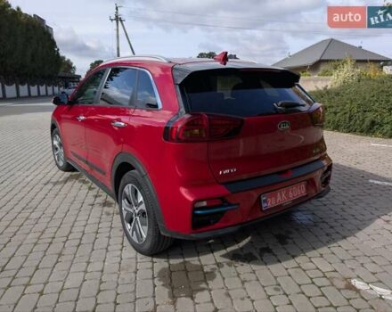 Червоний Кіа Niro, об'ємом двигуна 0 л та пробігом 146 тис. км за 19900 $, фото 3 на Automoto.ua