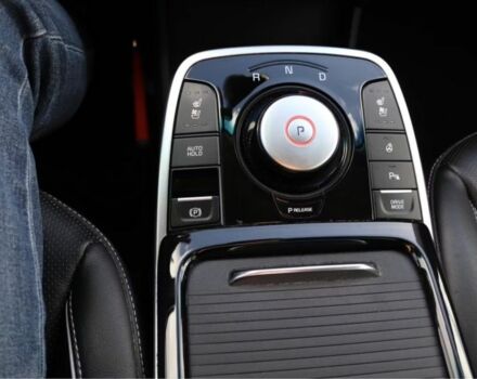 Красный Киа Niro, объемом двигателя 0 л и пробегом 84 тыс. км за 18368 $, фото 12 на Automoto.ua