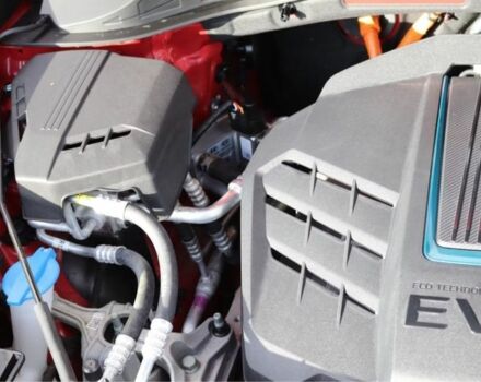 Красный Киа Niro, объемом двигателя 0 л и пробегом 84 тыс. км за 18368 $, фото 19 на Automoto.ua