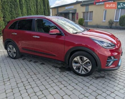 Червоний Кіа Niro, об'ємом двигуна 0 л та пробігом 146 тис. км за 19900 $, фото 7 на Automoto.ua