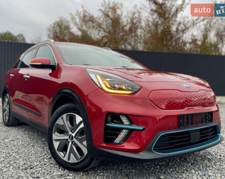 Киа Niro 2020 в Дрогобыче на Automoto.ua Красный Киа Niro, объемом двигателя 0 л и пробегом 159 тыс. км за 19399 $, фото 20 на Automoto.ua
