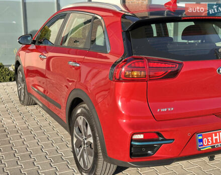 Красный Киа Niro, объемом двигателя 0 л и пробегом 161 тыс. км за 17950 $, фото 12 на Automoto.ua